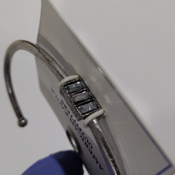 American Eagle Silver-Tone Crystal Cuff Bracelet Stylish Women's Fashion Jewelry - Picture 4 of 8